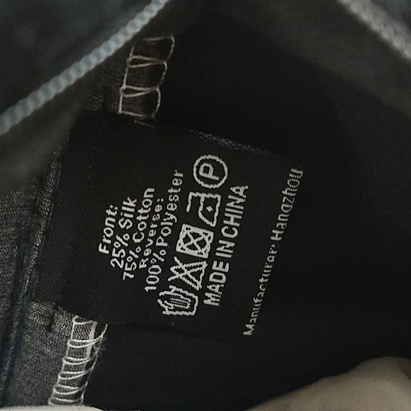 Karen Mabon moth pillow - Picture 5 of 5